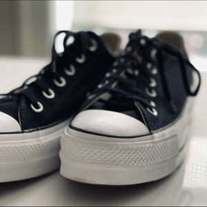 Converse Chuck Taylors All Star Lift Sneakers
